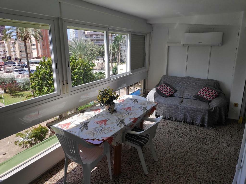 Apartamentos Cervantes Benidorm Exterior photo